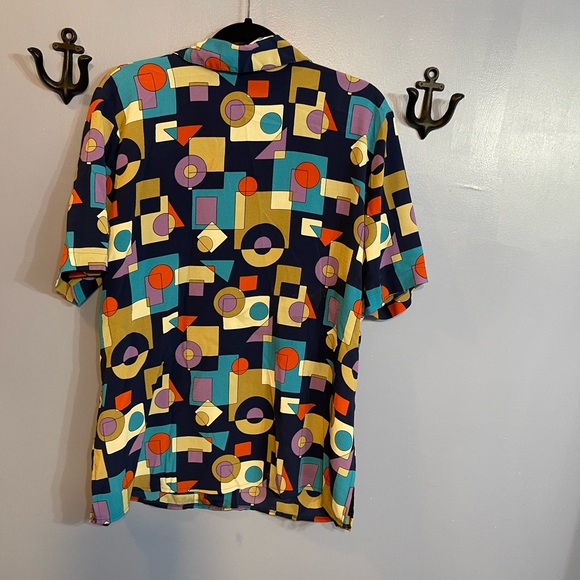 Modern Essentials  Woman Blouse Geometric Pattern Size 16W - Picture 2 of 4